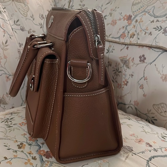 dooney & bourke brown purse with two front pockets - Picture 9 of 17